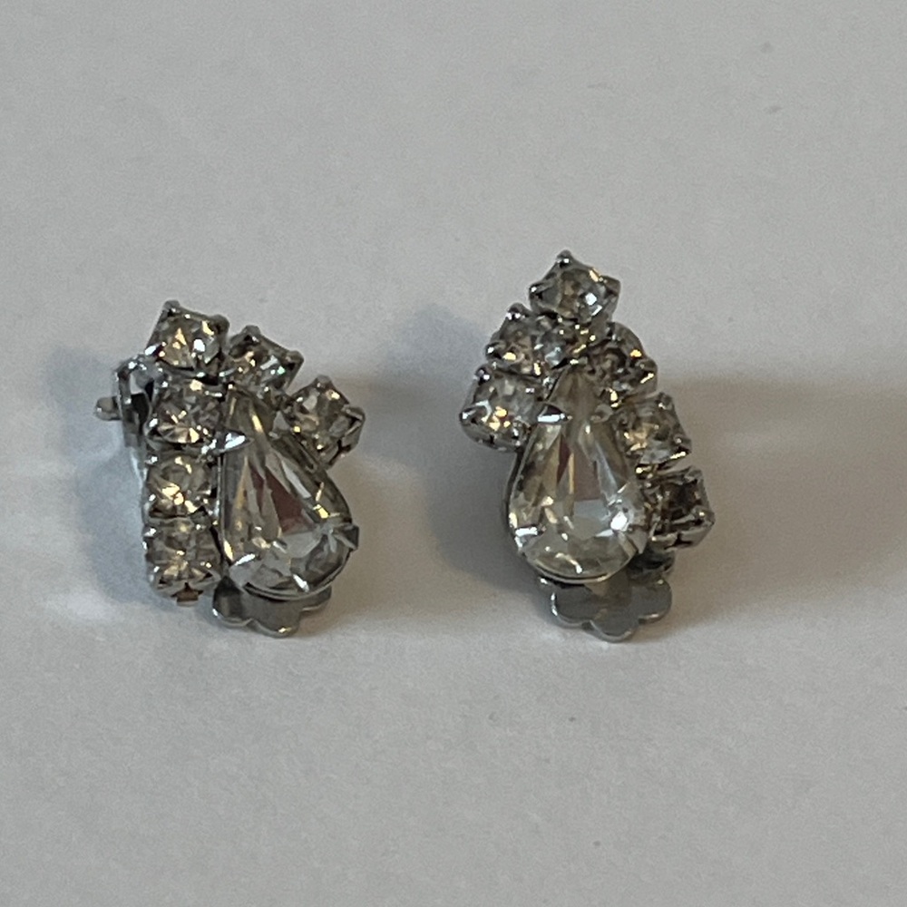 204 Vintage Rhinestone Clip-On Earrings | Teardrop Crystal Statement Bridal Glam